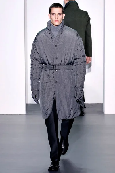 Look 8